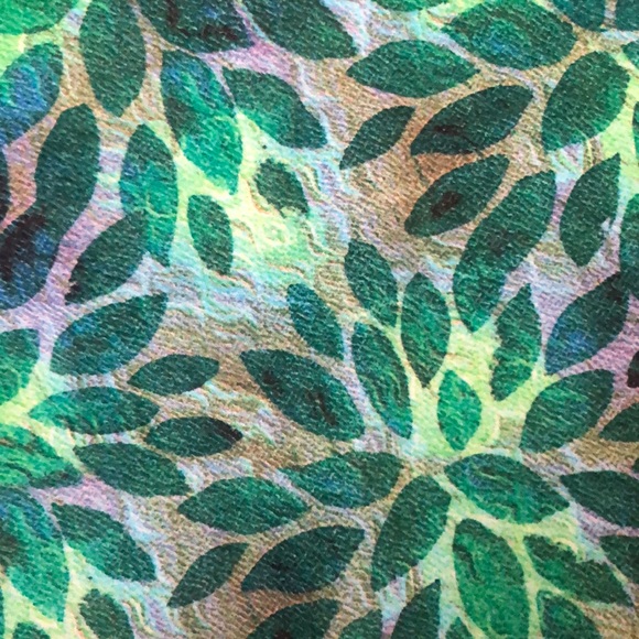 Medium Lularoe Cassie Skirt - Picture 2 of 3